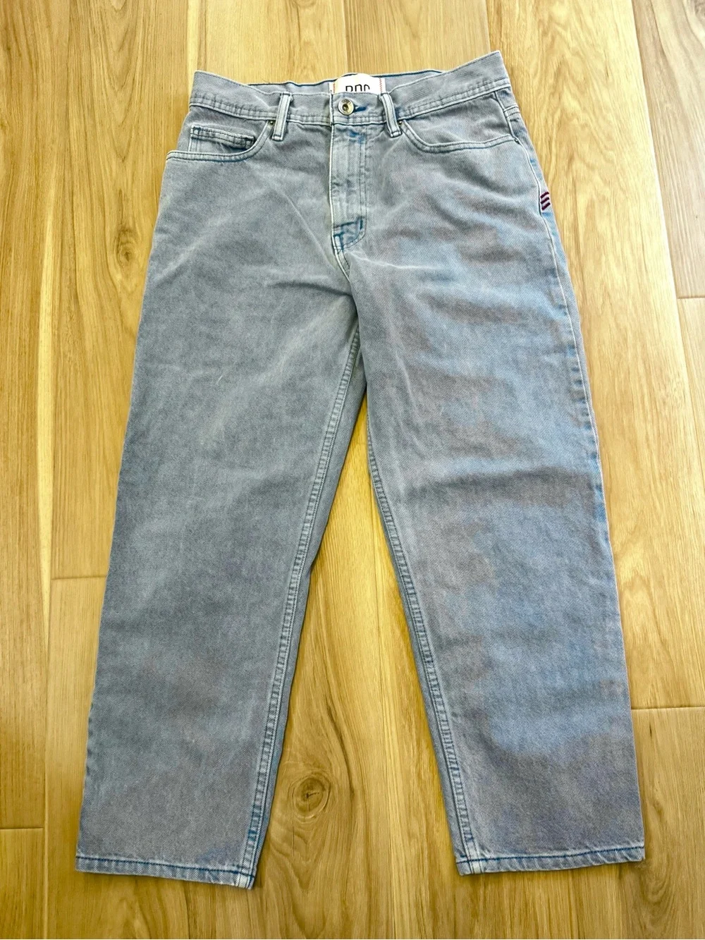 Light Wash Relaxed Tapered Jeans BDG Bow Fit 29/30 Urban Outfitters